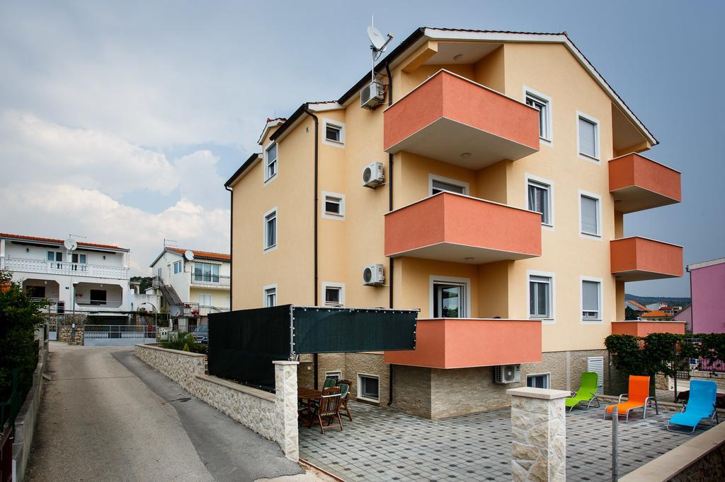 Rogoznica Apartments Kristina Exterior photo